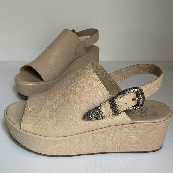 Matisse Embossed Wedge Western Sandals Leather Beige Platform Made in Brazil Sz9 - Picture 2 of 14